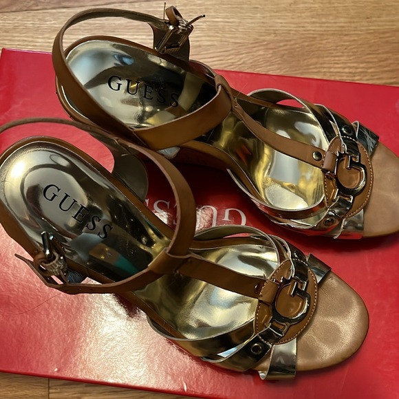 GUESS wedges - Picture 2 of 6
